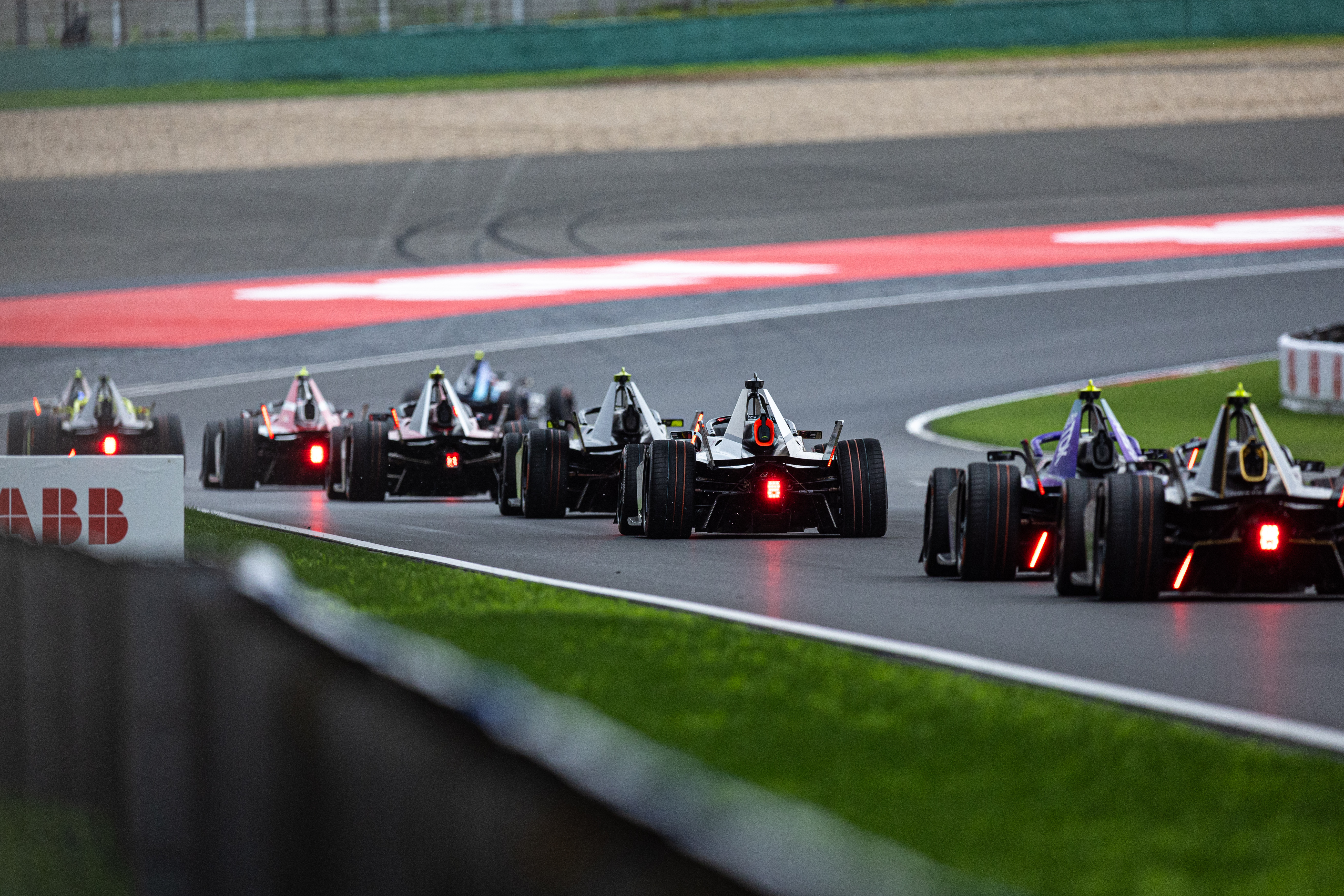 Formula E 上海站雨中比赛